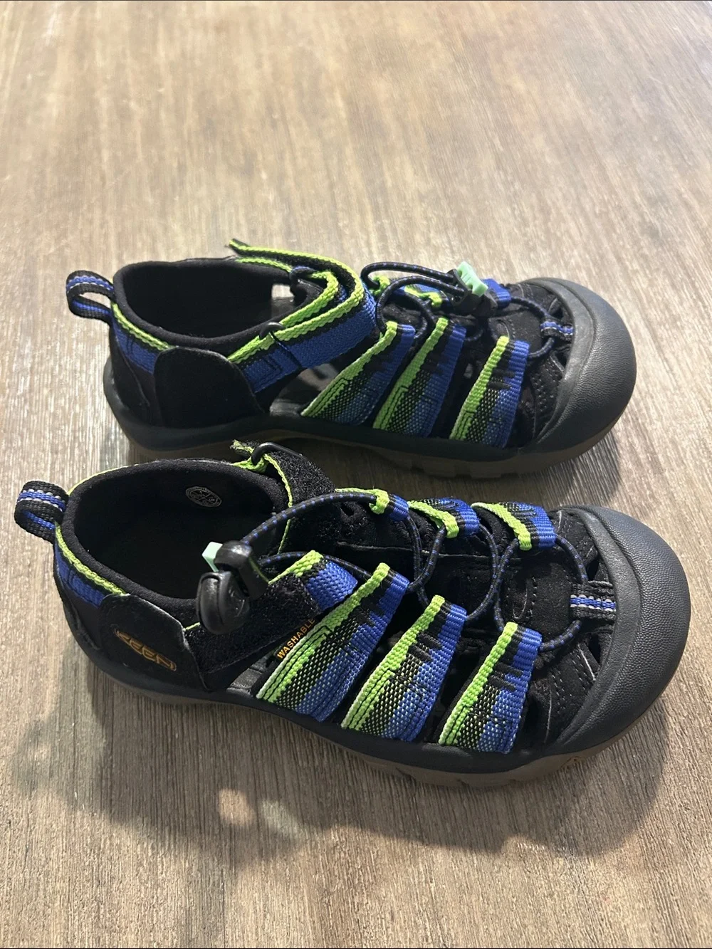 KEEN Newport H2 Sandals Size J1. Blue Green Bump Toe Hike Waterproof, Semi New.